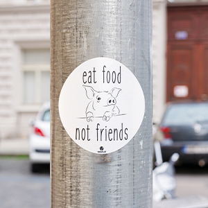 Vegan.at Sticker Eat food not friends