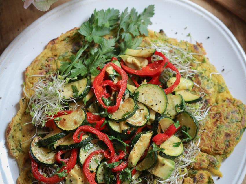 Schnelles Seidentofu-Kräuter-Omelette | Vegane Gesellschaft Österreich